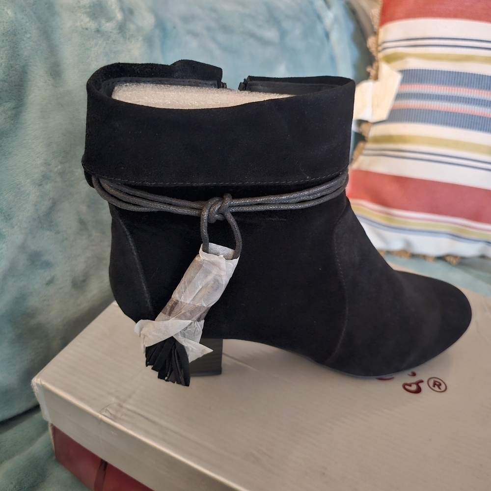 Breckelles Black Ankle Booties with Tassel Accent